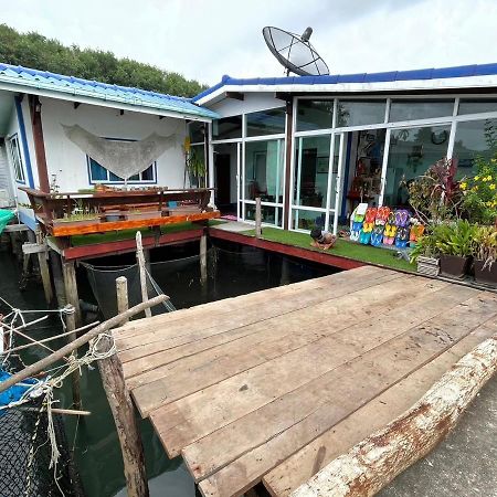 Dutchman Homestay Ko Kut Esterno foto