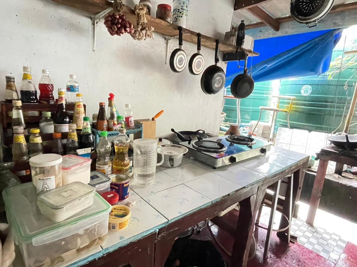 Dutchman Homestay Ko Kut Esterno foto